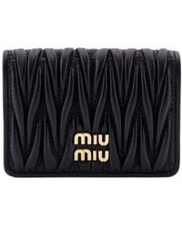 Miu Miu - Logo-Lettering Matelassé Cardholder - Lyst
