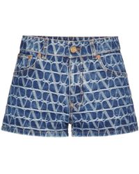 Valentino - Toile Iconographe Logo Patch Denim Shorts - Lyst