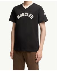 Moncler Tシャツ Logo Cotton Piquet V-Neck T-Shirt 関税込 Moncler V-neck T-shirt in Black for Men | Lyst