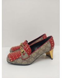 Gucci - Horse Title Button High-Heeled Loafers - Lyst