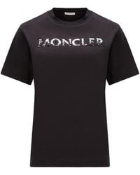 Moncler - Logo Embellished Crewneck T-Shirt - Lyst
