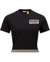 Moncler - Logo Patch Cropped T-Shirt - Lyst
