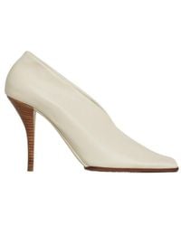 Alaïa - Alaïa Aubergine Soft Square Pumps - Lyst