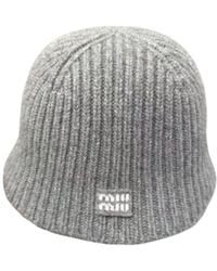 Miu Miu - Ribbed-Knit Logo-Patch Beanie Hat - Lyst