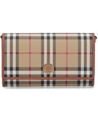 Burberry - Checked Chain-Linked Shoulder Bag - Lyst