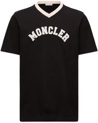 Moncler Tシャツ Logo Cotton Piquet V-Neck T-Shirt 関税込 Black Embroidered Logo Cotton Piquet V-Neck T-Shirt - Polos