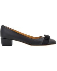 Ferragamo - Round Head Low-Heeled Shoes - Lyst