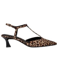 Stuart Weitzman - Vinnie T-Strap Pump - Lyst