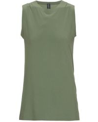 Norma Kamali - Sleeveless Crewneck Top - Lyst