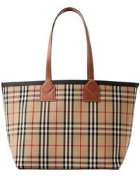 Burberry - All-Over Tartan Print Medium Tote Bag - Lyst