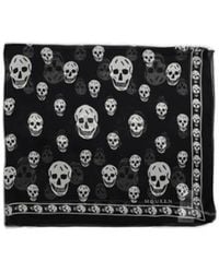 McQueen - Classic Skull Foulard - Lyst