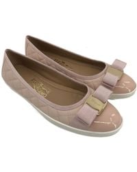 Ferragamo - Logo Flat Shoes - Lyst