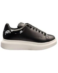 McQueen - Skull Logo Low-Top Sneakers - Lyst