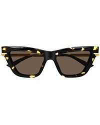 Bottega Veneta - Eyewear Cat-Eye Frame Sunglasses - Lyst