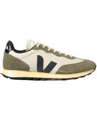 Veja - Low-Top Lace Up Sneakers - Lyst