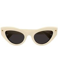 McQueen - Spike-Stud Detail Cat-Eye Sunglasses - Lyst