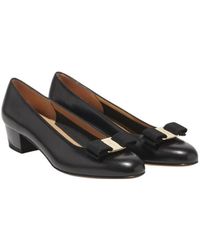 Ferragamo - Ferragamo Vara Bow Pumps - Lyst