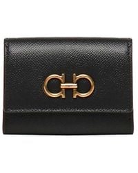 Ferragamo - Ferragamo Gancini Plaque Tri-Fold Wallet - Lyst