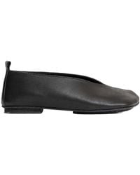 Uma Wang - Asymmetric-Toe Leather Ballerinas - Lyst