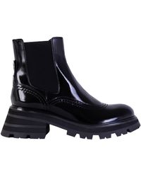 Alexander McQueen - Elegant Chelsea Leather Boots - Lyst