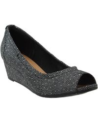 clarks closed toe wedges
