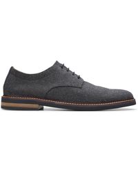 clarks dezmin plain