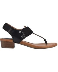 bandolino kenton flat sandal