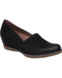dansko sandra wedge pump