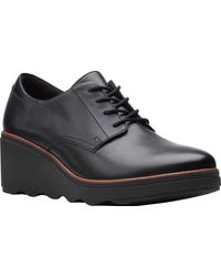 clarks womens black lace up shoes