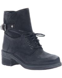 earth gallivant sneaker