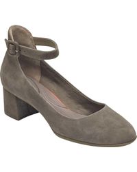 total motion novalie bootie 2