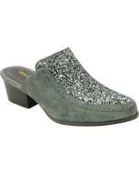 vaneli akela mule