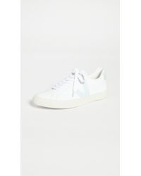 veja esplar se white petale berry