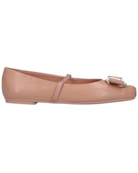 Ferragamo - Rounded Toe Flat Shoes With Decorative Bow - Lyst