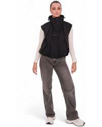 Alaska® Outerwear - Cropped Vest - Lyst
