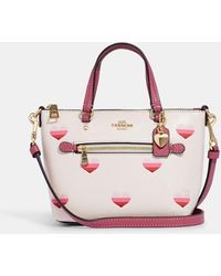Coach Outlet - Mini Gallery Crossbody With Stripe Heart Print - Lyst