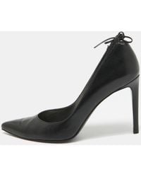 Stuart Weitzman - Leather Bow Pointed Toe Pumps - Lyst