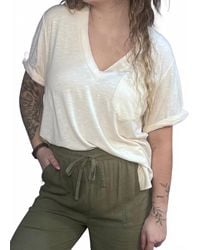 AEMI + CO - Remi V-Neck Short Sleeve Top - Lyst