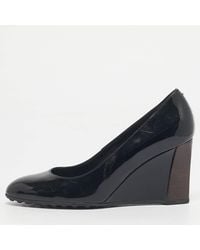 Tod's - Patent Leather Round Toe Wedge Pumps - Lyst