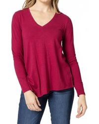 Lilla P - Long Sleeve Asymmetrical Hem V-Neck Top - Lyst