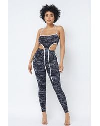 TRUEDAMES - Mesh Print Crop Top With Plastic Chain Halter Neck With Matching Leggings - Lyst