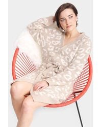 TRUEDAMES - Leopard Patterned Cozy Robe - Lyst