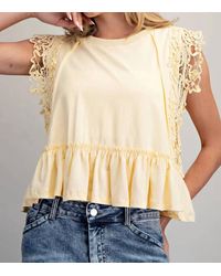 Eesome - Side Lace Trim Ruffle Hem Top - Lyst