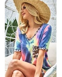 TRUEDAMES - Tie Dye Print V Neck Top With Front Patch Pocket - Lyst