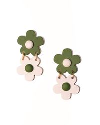 SUNSHINE TIENDA - Stacked Verde Flower Earrings - Lyst