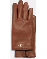 COACH - Coach Plaque Leather Tech Gloves - Lyst