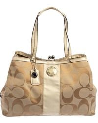 COACH - Signature Canvas And Patent Leather Kisslock Framed Carryall Tote - Lyst
