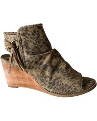 Very G - Keely Wedge Sandal - Lyst