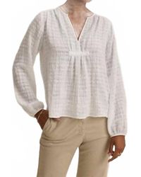 Velvet By Graham & Spencer - Kora Textured Cotton Gauze Top - Lyst