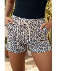 la society - Leopard Elastic Waist Mid Rise Denim Shorts - Lyst